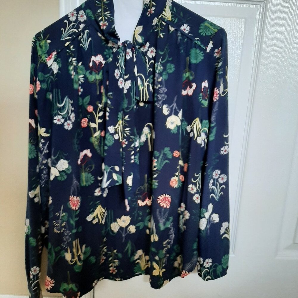 LOFT Navy floral print tie-neck blouse